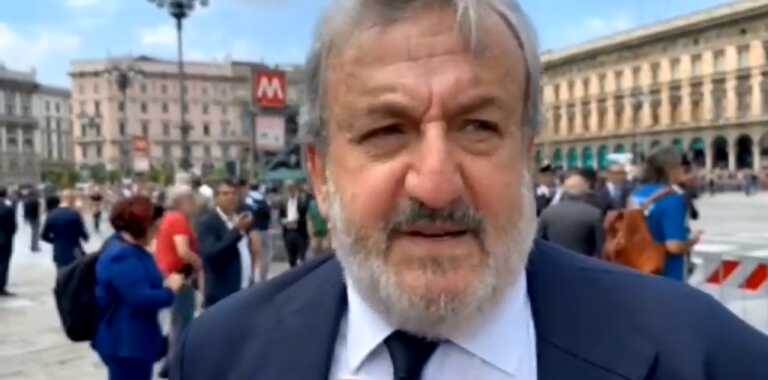 Emiliano ai funerali di Silvio Berlusconi: «Da avversario ho sempre avuto sostegno e comprensione»