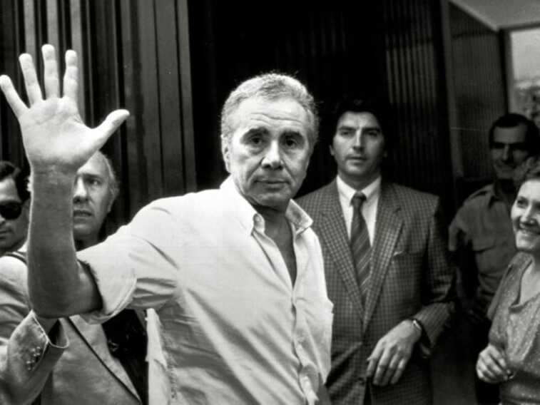 Galleria foto 'Enzo Tortora, 40 anni fa l’arresto. L’avvocato Della Valle: «Con quei giudici nemmeno la riforma lo avrebbe salvato»' - foto 1