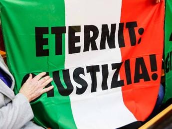 Galleria foto 'Eternit bis, Stephan Schmidheiny condannato a 12 anni' - foto 1