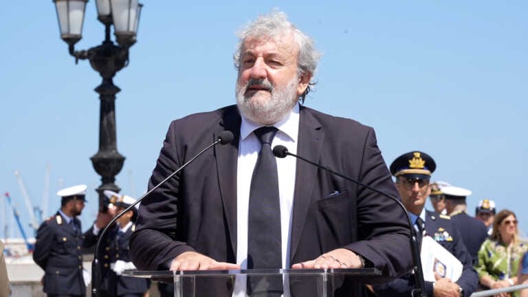Festa della Repubblica, Emiliano: «Ricorrenza celebrata tutto l’anno da chi svolge il proprio dovere» – VIDEO