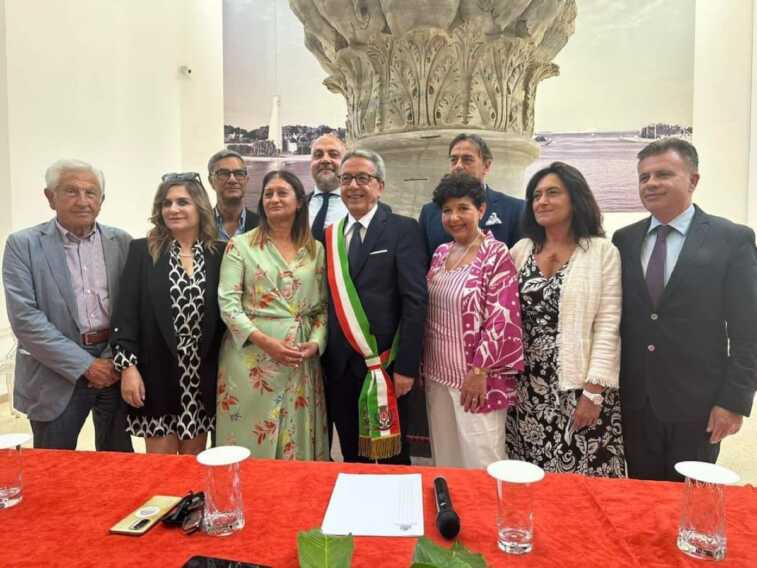 Brindisi, ecco la giunta di Marchionna. Quattro donne tra i nove gli assessori: età media 60 anni