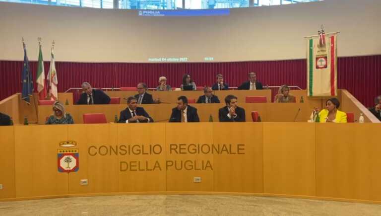 Regione Puglia, Emiliano prepara il mini-rimpasto in Giunta: Welfare a Casili, Sanità a Piemontese