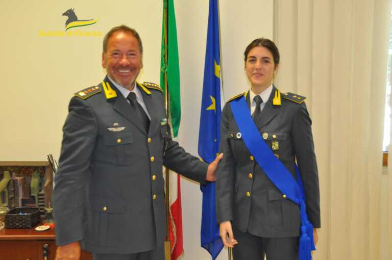 La tenente Elisa Marzo, 24enne leccese, nuova comandante del Nucleo operativo della Gdf di Avellino