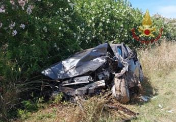 Galleria foto 'Incidente a Carbonia, scontro a Villamassargia: due morti' - foto 1