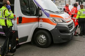Galleria foto 'Incidente ad Arezzo, furgone finisce fuori strada: morto 58enne' - foto 1