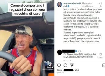 Galleria foto 'Incidente Roma, Salvini posta video del tiktoker sulla Lamborghini' - foto 1