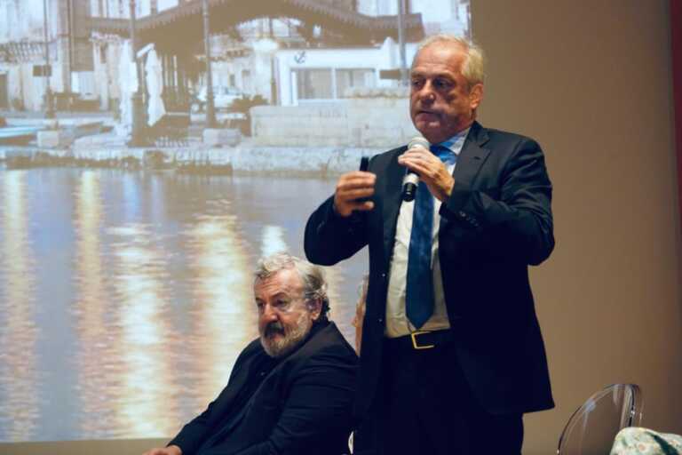 Chiusa la tre giorni tarantina a Bruxelles, Emiliano: «Fondo per la transizione fermo, ma noi insistiamo» – VIDEO Chiusa la tre giorni tarantina a Bruxelles, Emiliano: «Fondo per la transizione fermo, ma noi insistiamo» – VIDEO