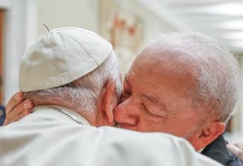 Galleria foto 'Lula a Roma vede Meloni. Incontro con Mattarella, abbraccio con il Papa' - foto 1