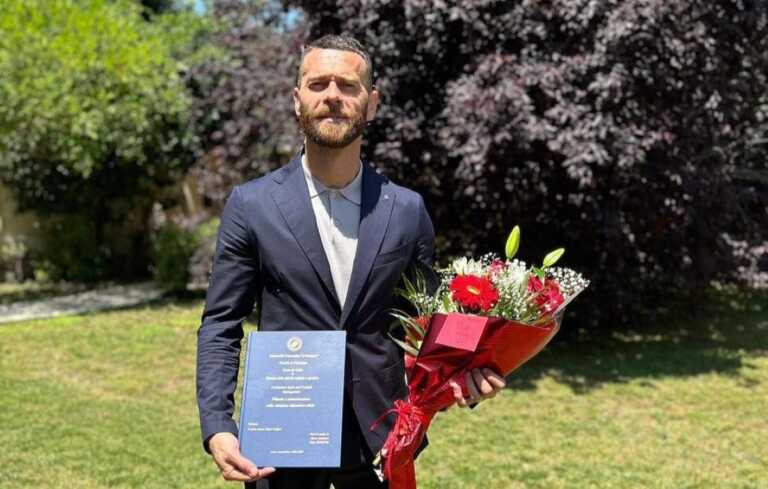Dottor Mirco Antenucci, laurea in psicologia per il bomber del Bari: «I successi si conquistano con sacrificio»