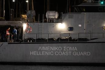 Galleria foto 'Naufragio migranti in Grecia, senza esito ricerche dispersi' - foto 1