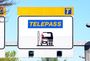 Galleria foto 'Nuova campagna Telepass ‘Un’estate italiana’ a ritmo di ‘notti magiche’, con Roberto Mancini' - foto 1