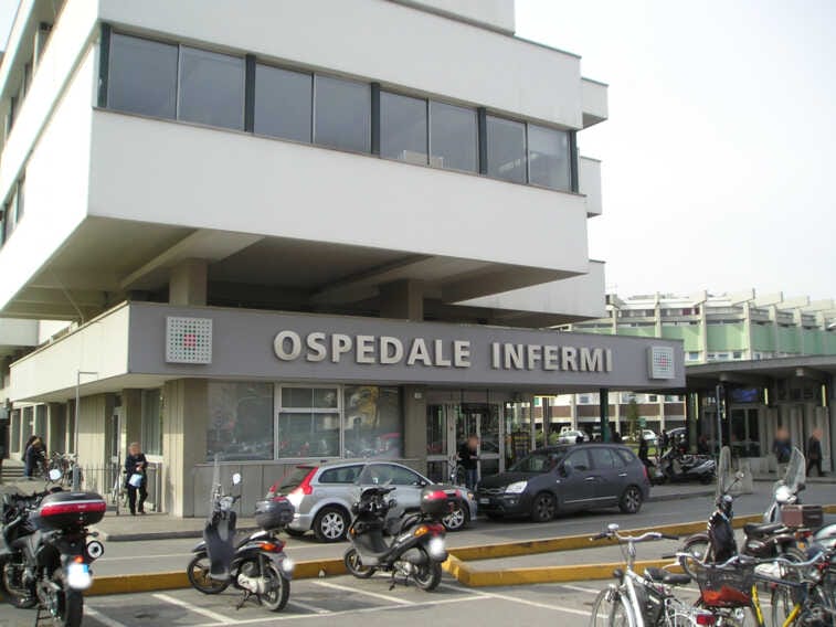 Colluttazione all’esterno di un locale a Rimini: in condizioni disperate un Vigile del fuoco foggiano