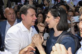 Galleria foto 'Pd, Schlein tesse la tela: oggi ‘esordio’ con Conte in Molise' - foto 1