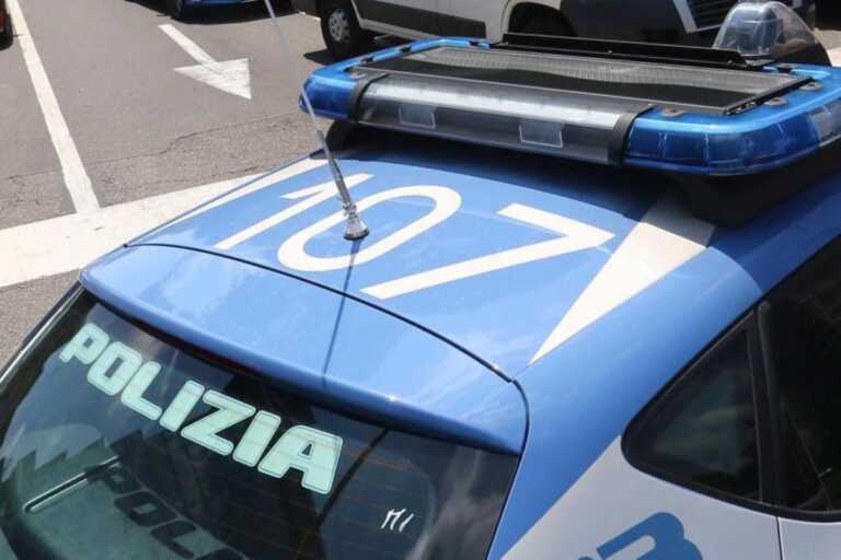 Si offre di accompagnare un’anziana per poi rapinarla e spingerla a terra: arrestato un 51enne a San Severo