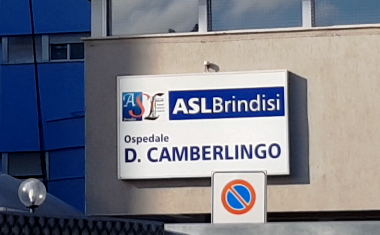 Francavilla Fontana, 49enne muore nel bagno del pronto soccorso. Indaga la procura