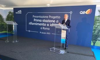 Galleria foto 'Q8 presenta a Roma il progetto del primo impianto a idrogeno circolare' - foto 1