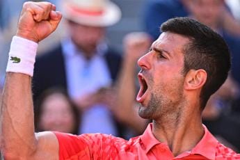 Galleria foto 'Roland Garros, Djokovic vola in semifinale: battuto Khachanov' - foto 1