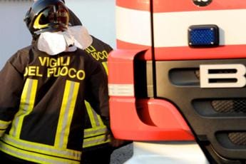 Galleria foto 'Roma, incendio in appartamento a Mostacciano: morta una donna' - foto 1
