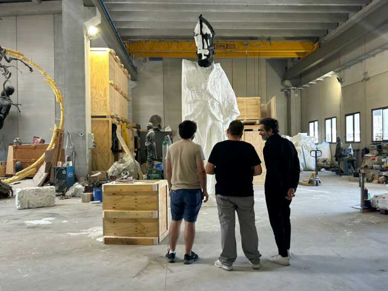 Lecce, festa di Sant’Oronzo senza statua. Sarà pronta a Natale: scoppia la polemica