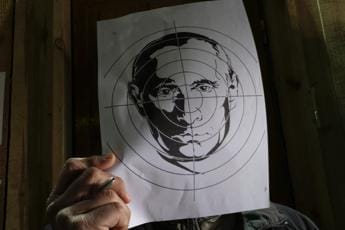 Galleria foto 'Ucraina, Kiev: “Putin senza potere, impossibile negoziare con Russia”' - foto 1