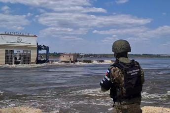 Galleria foto 'Ucraina, Nyt: “Diga Kakhovka fatta esplodere da Russia, ci sono le prove”' - foto 1