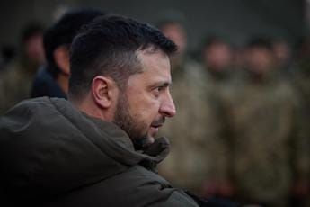 Galleria foto 'Ucraina, Zelensky: “Battaglie feroci al fronte, a Sud distruggiamo il nemico”' - foto 1