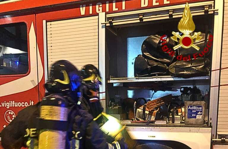 Panico nel Leccese: supermercato a fuoco per un guasto al quadro elettrico