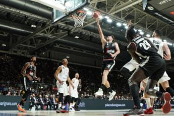 Galleria foto 'Virtus-Olimpia 69-61, Bologna vince gara 3 finale scudetto' - foto 1