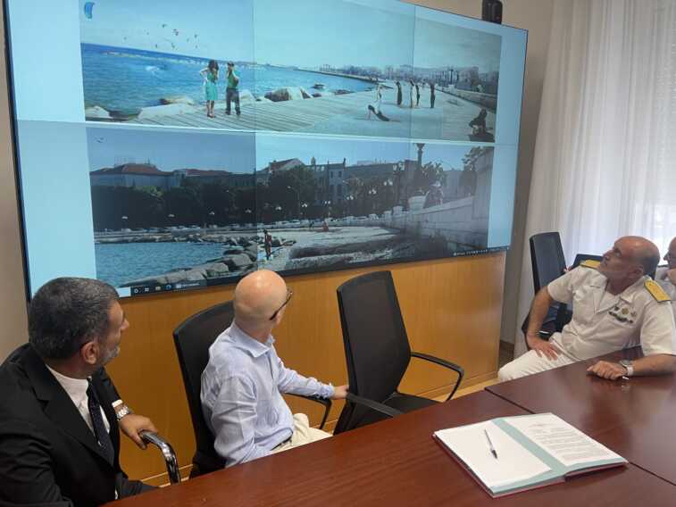 Galleria foto 'Waterfront di Bari vecchia: consegnata l’area. Via alla riqualificazione dei moli Sant’Antonio e San Nicola – FOTO' - foto 1