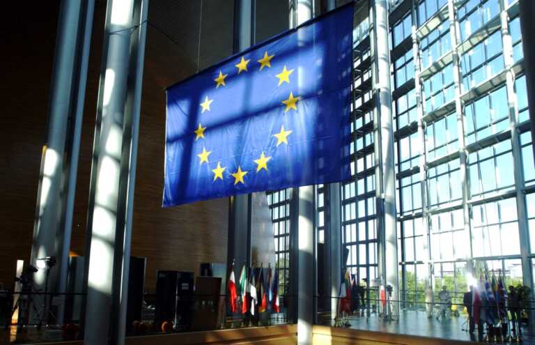 Galleria foto 'L’Ue vuole evitare carenze di semiconduttori, via libera al Chips Act' - foto 1