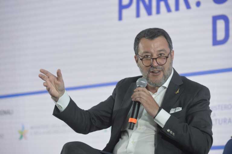 Galleria foto 'Scioperi, Salvini “Appoggio i lavoratori ma sono pronto a intervenire”' - foto 1