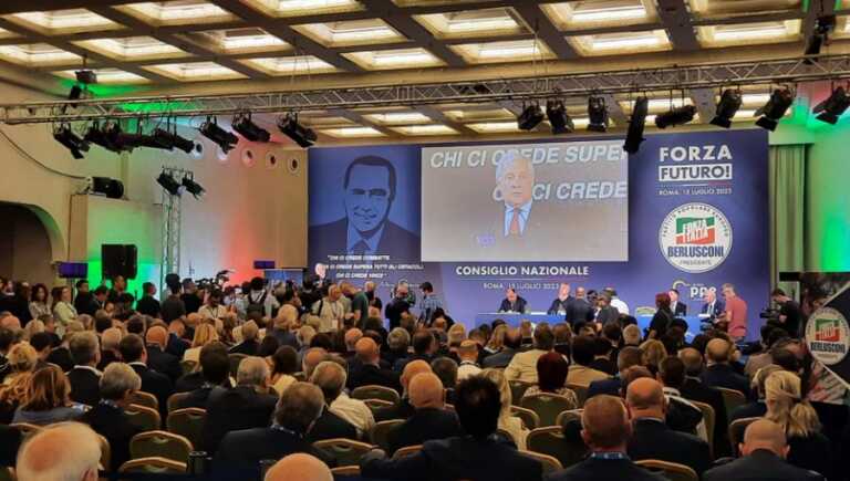 Galleria foto 'Fi, Tajani eletto segretario nazionale all’unanimità' - foto 1