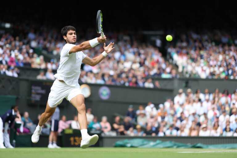 Galleria foto 'Alcaraz trionfa a Wimbledon, Djokovic ko in 5 set' - foto 1