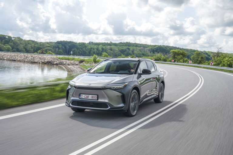 Al via gli ordini del nuovo Toyota bZ4X 100% elettrico