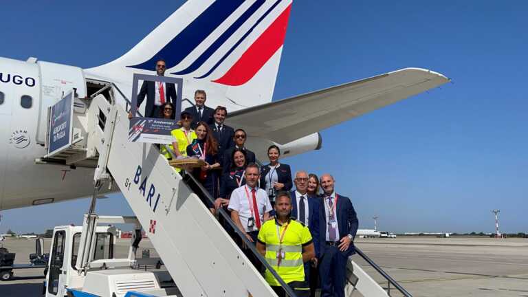 Cinque anni del volo diretto Bari-Parigi con Air France, Vasile: «Partnership forte con Aeroporti di Puglia»
