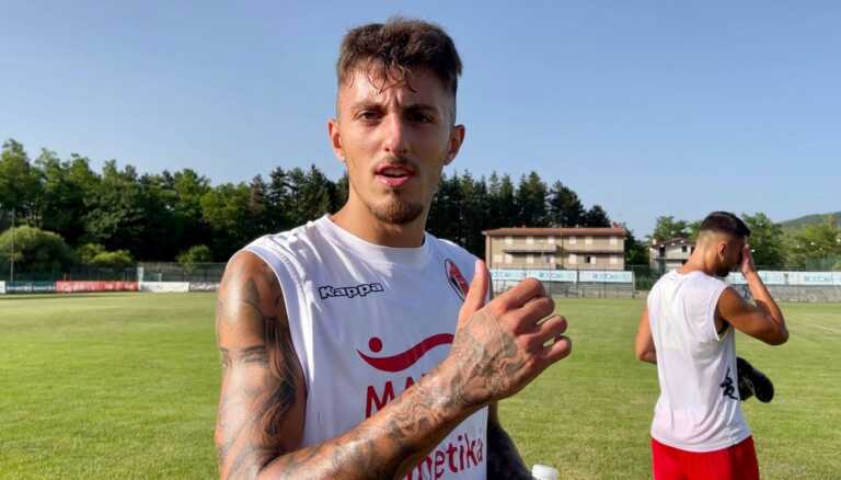 Bari, primo allenamento in biancorosso (con doppietta in partitella) per Nasti: «Felice di essere qui»