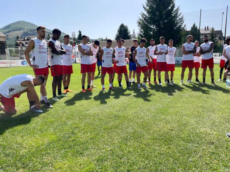 Galleria foto 'Bari, primo allenamento in biancorosso (con doppietta in partitella) per Nasti: «Felice di essere qui»' - foto 1