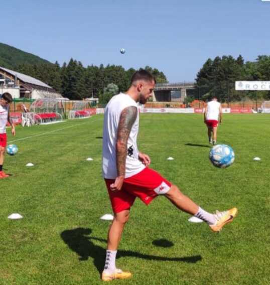 Menez pazzo del Bari: «La piazza giusta per me. Faremo molto bene»
