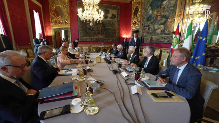 Galleria foto 'Mattarella presiede il Consiglio Supremo di Difesa' - foto 1