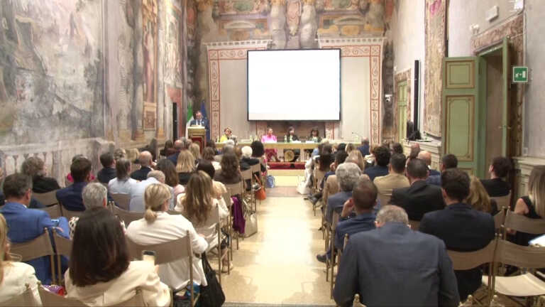 Galleria foto 'Professioni sanitarie, sfida per la parità di genere' - foto 1