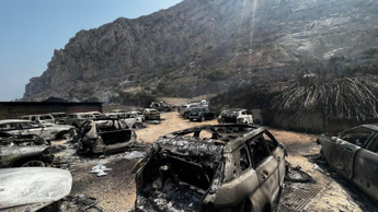 Galleria foto 'A fuoco una concessionaria di auto nel palermitano' - foto 1