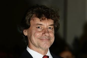 Ascolti tv, Alberto Angela vince ancora con ‘Noos’