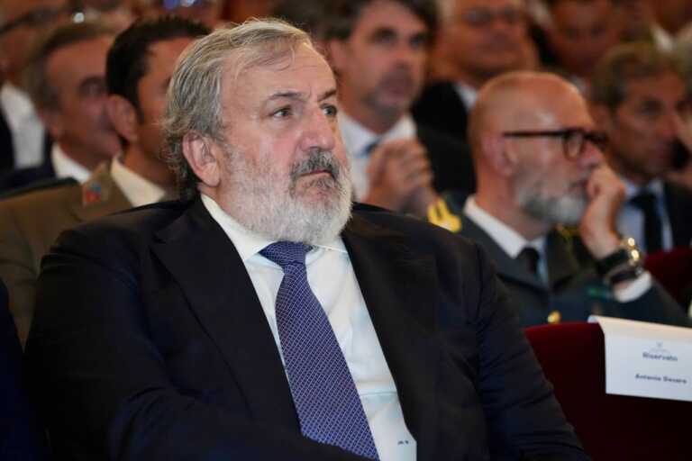 Galleria foto 'Emiliano all’assemblea di Confindustria Bari-Bat: «Grazie al “Sistema Puglia” siamo tra i migliori in Italia» – VIDEO' - foto 6
