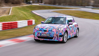 Auto, nuova famiglia Mini compie salto in avanti con innovazioni tecnologiche