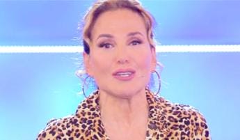 Barbara d’Urso non condurrà più ‘Pomeriggio 5’, l’annuncio di Mediaset