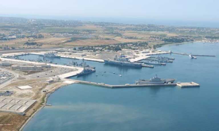 Esposto all’amianto: maxi risarcimento per gli eredi di un dipendente della base militare di Taranto