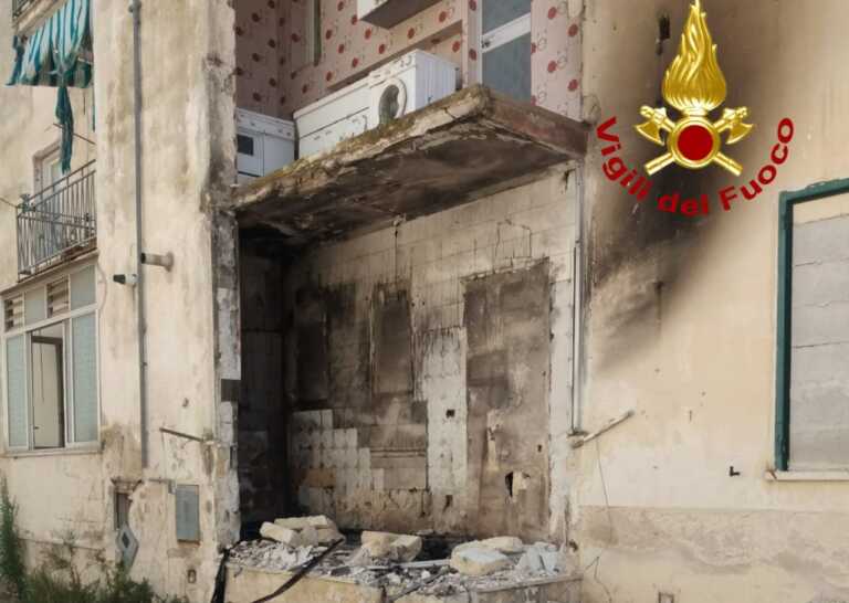 Esplode una bombola e scoppia l’incendio nel quartiere San Pio a Lecce: lo stabile era disabitato