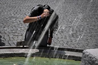 Galleria foto 'Caldo africano, oggi meteo Italia da bollino rosso: domani Nord respira' - foto 1