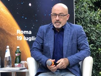 Galleria foto 'Cingolani: “Servono 300 mila figure Stem e nuovi contratti”' - foto 1