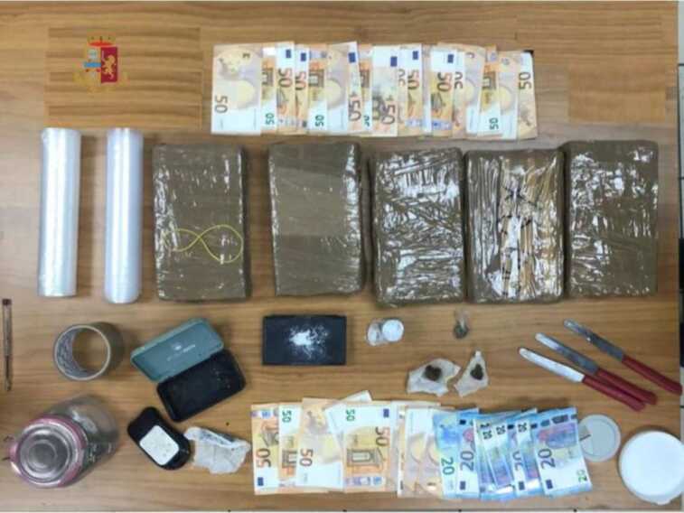 In casa un magazzino della droga: arrestato un 32enne incensurato a Taranto